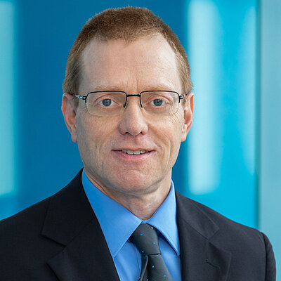 Dr. Peter Soldan Dr. Peter Soldan