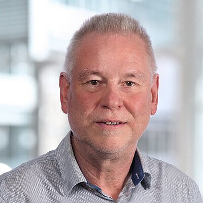 Dr. Jürgen Helfmann Dr. Jürgen Helfmann