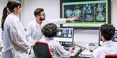 Optimale Therapien durch datengetriebene Entscheidungs- und Unterstützungssysteme